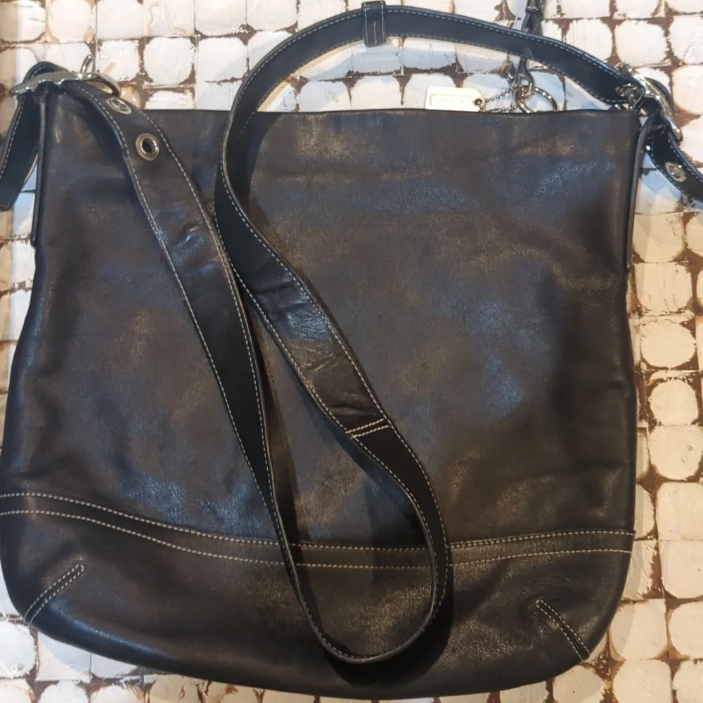 Coach Black Leather Shoulder purse - Picture 9 of 12